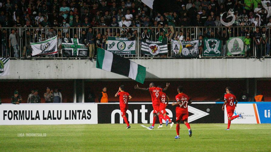 Tugas Khusus Bek Semen Padang Fridolin Kristof Yoku saat Hadapi Persib