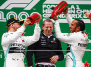 Lomba F1 GP China: Lewis Hamilton Dominan, Ferrari Terlibat Skandal Team Orders