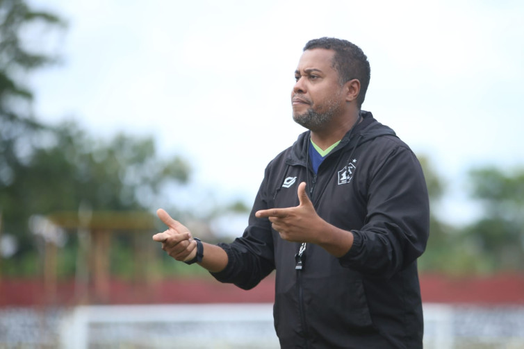 Divaldo Alves Belum Tentukan Masa Depan di Persik Kediri