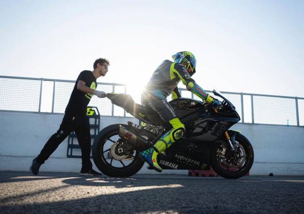 Bila Ingin Bertahan di MotoGP, Rossi Punya Satu Opsi