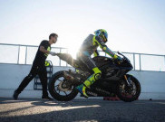 Bila Ingin Bertahan di MotoGP, Rossi Punya Satu Opsi