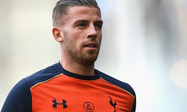 El Real Bidik Bek Tengah Spurs 