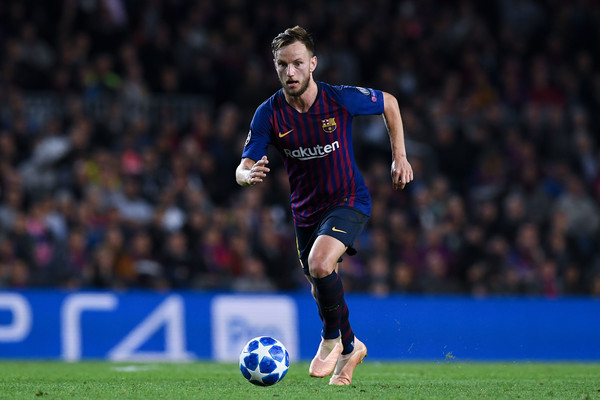 Dikaitkan dengan Manchester United dan Chelsea, Ivan Rakitic Minta Kontrak Anyar ke Barcelona