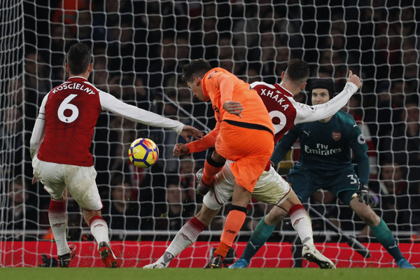 Setengah Lusin Gol Tercipta, Arsenal dan Liverpool Berbagi Satu Poin