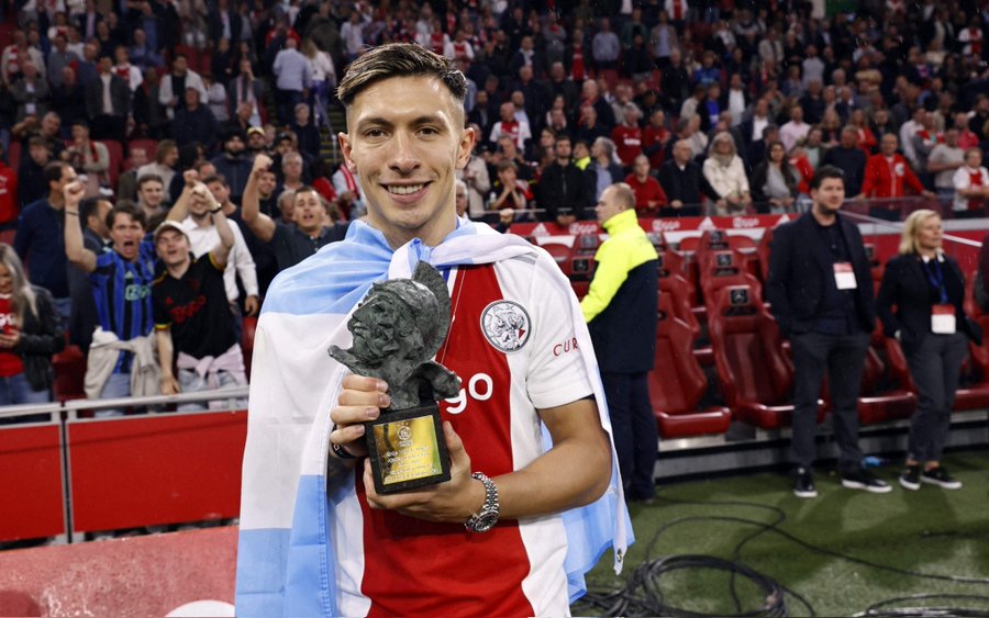 Soal Lisandro Martinez, Manchester United Siap Saling Sikut dengan Arsenal