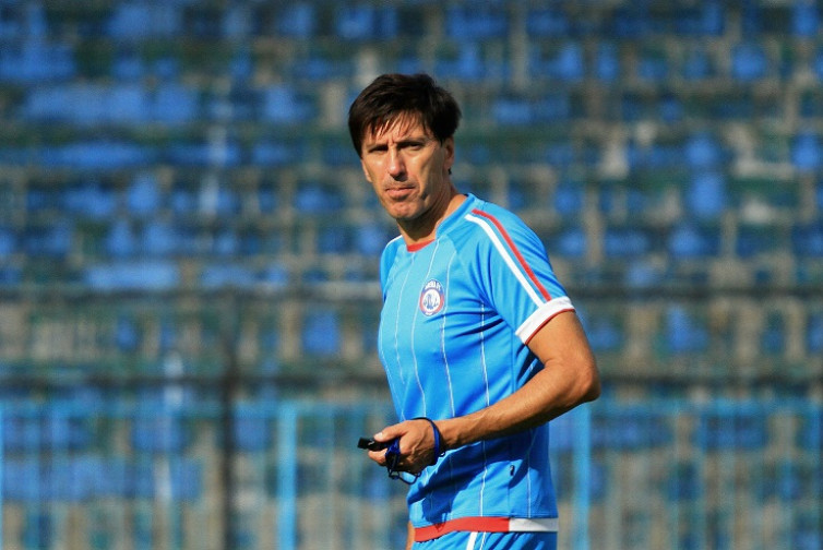 Kebut Urusannya, Milan Petrovic Janji Dampingi Arema FC Lagi Saat Jamu Bali United