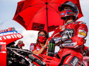 Bagnaia Emoh Terus Diajari Rossi