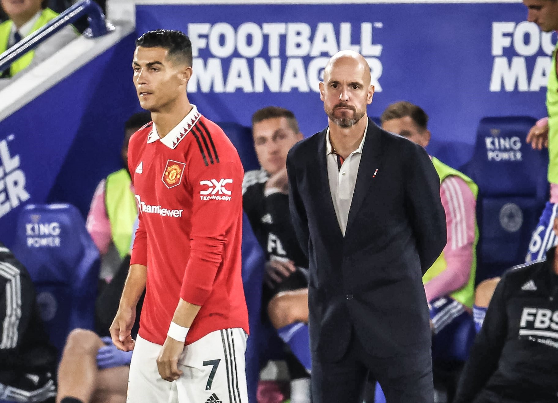 Erik Ten Hag Berani Depak Cristiano Ronaldo, Arturo Vidal: Pelatih Botak Memang Terkadang Rumit