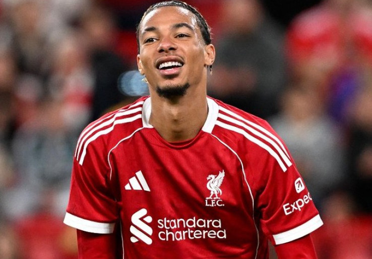Bomber Liverpool Hugo Ekitike Terkesan dengan Penyerang Timnas Indonesia Ole Romeny