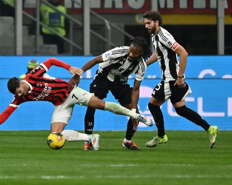 Khephren Thuram dan Manuel Locatelli, Dua Pemain yang Layak Dipertahankan Juventus