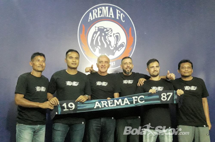 Penjelasan Manajemen Arema FC soal Tim Pelatih yang Dipimpin Mario Gomez