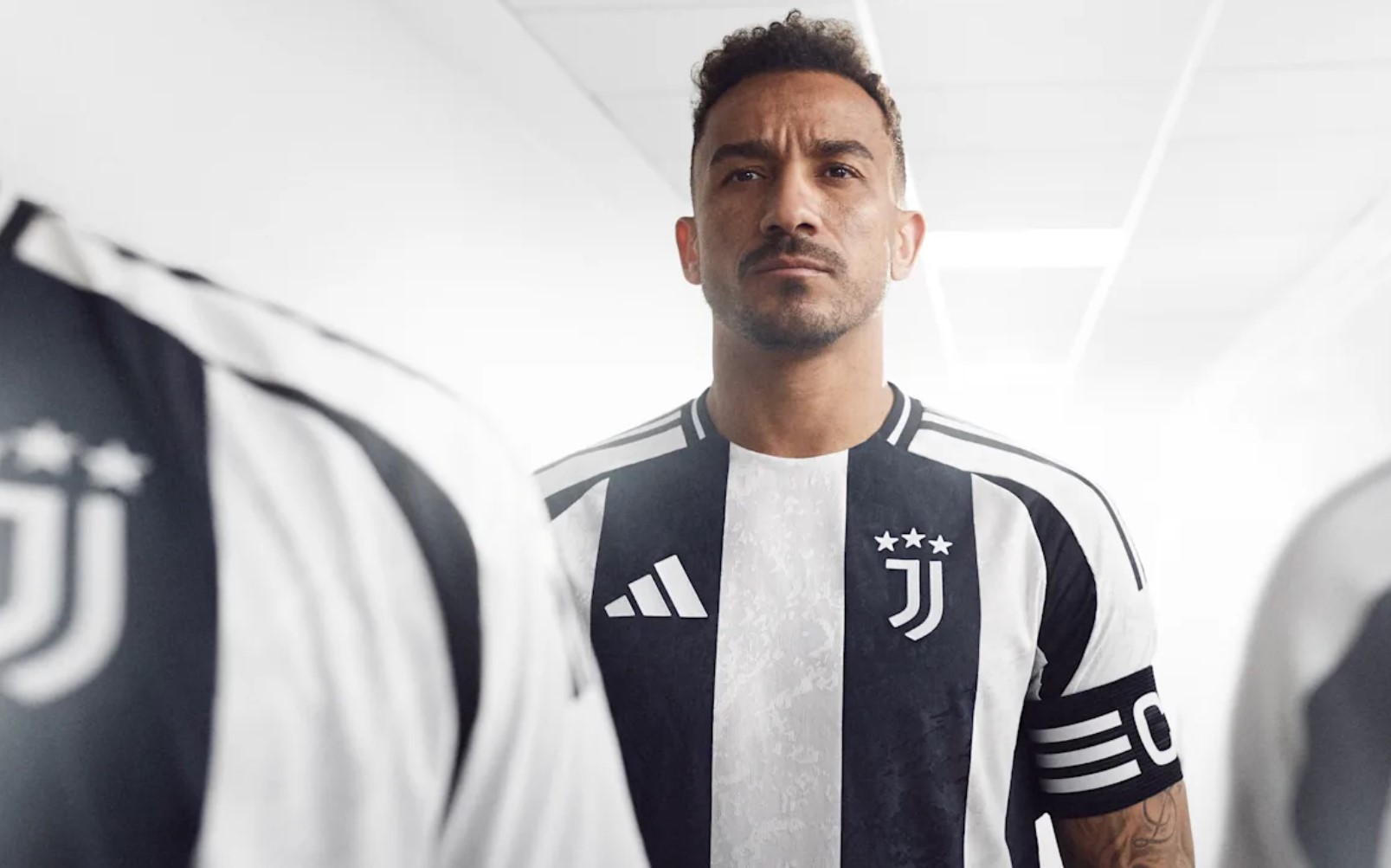 Alasan Jersey Baru Juventus Tanpa Sponsor