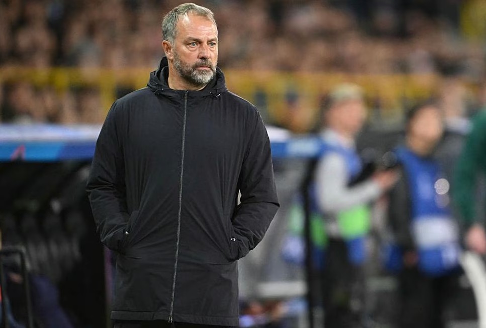 Lini Pertahanan Barcelona Rapuh, Hansi Flick Ngotot Pertahankan Filosofi