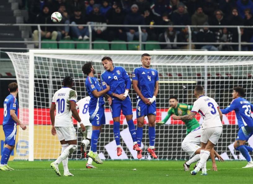 Kalah Melawan Prancis, Italia Punya Masalah Hadapi Situasi Bola Mati