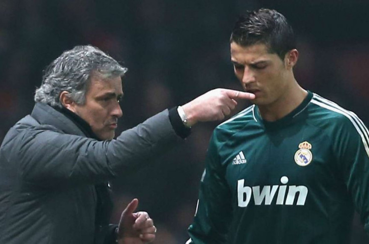 Tangis dan Perkelahian di Antara Cristiano Ronaldo dan Jose Mourinho di Real Madrid