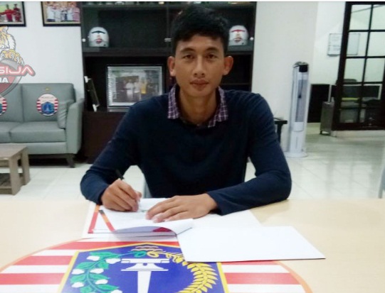 Persija Jakarta Resmikan Kiper Timnas U-19 Sebagai Rekrutan Baru