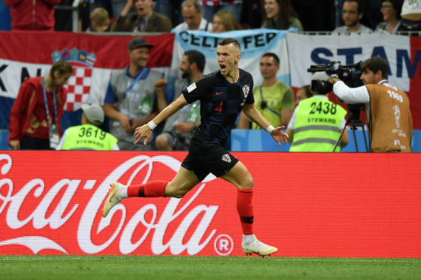 Manchester United Rela Berikan Matteo Darmian Demi Boyong Ivan Perisic