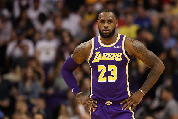 NBA: Kolaborasi LeBron James dan Lonzo Ball Bawa Lakers Terbang Tinggi