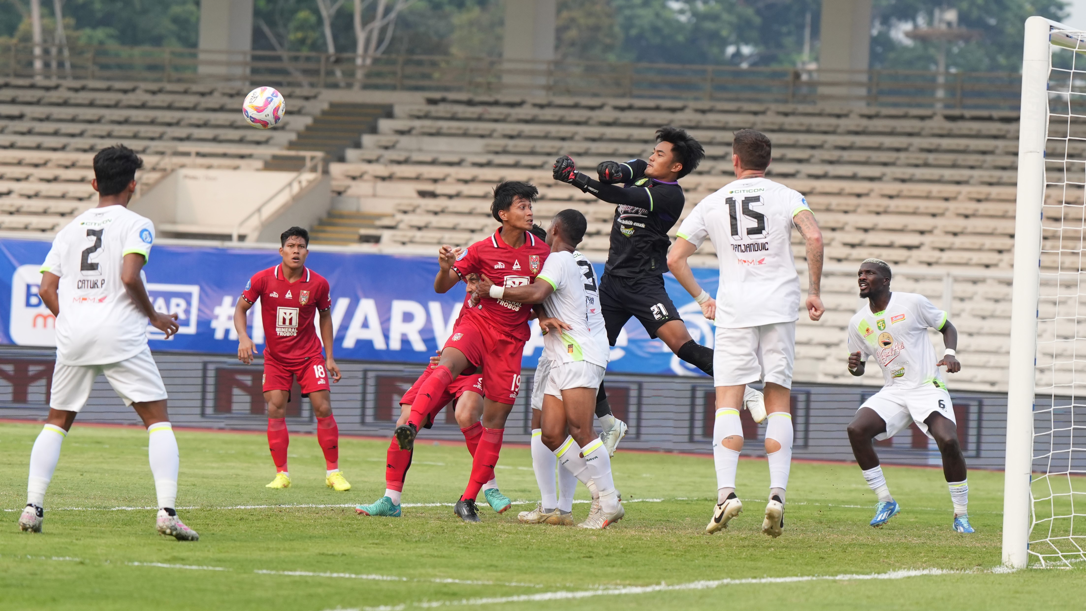 Hasil Liga 1 2024/2025: PSM Makassar Menang Lagi, Malut United Imbang dengan Persebaya