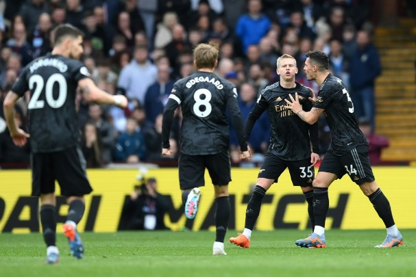 Aston Villa 2-4 Arsenal: The Gunners Balik ke Puncak
