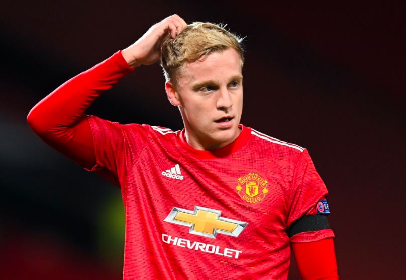 Solskjaer Dinilai Tak Tahu Cara Gunakan Sancho dan Van de Beek