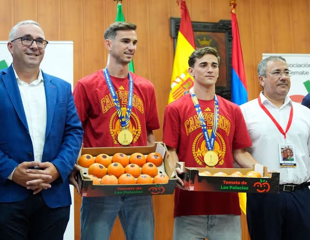 150 Kg Tomat, Hadiah yang Diterima Dua Pemain Spanyol Usai Juara Piala Dunia 2026