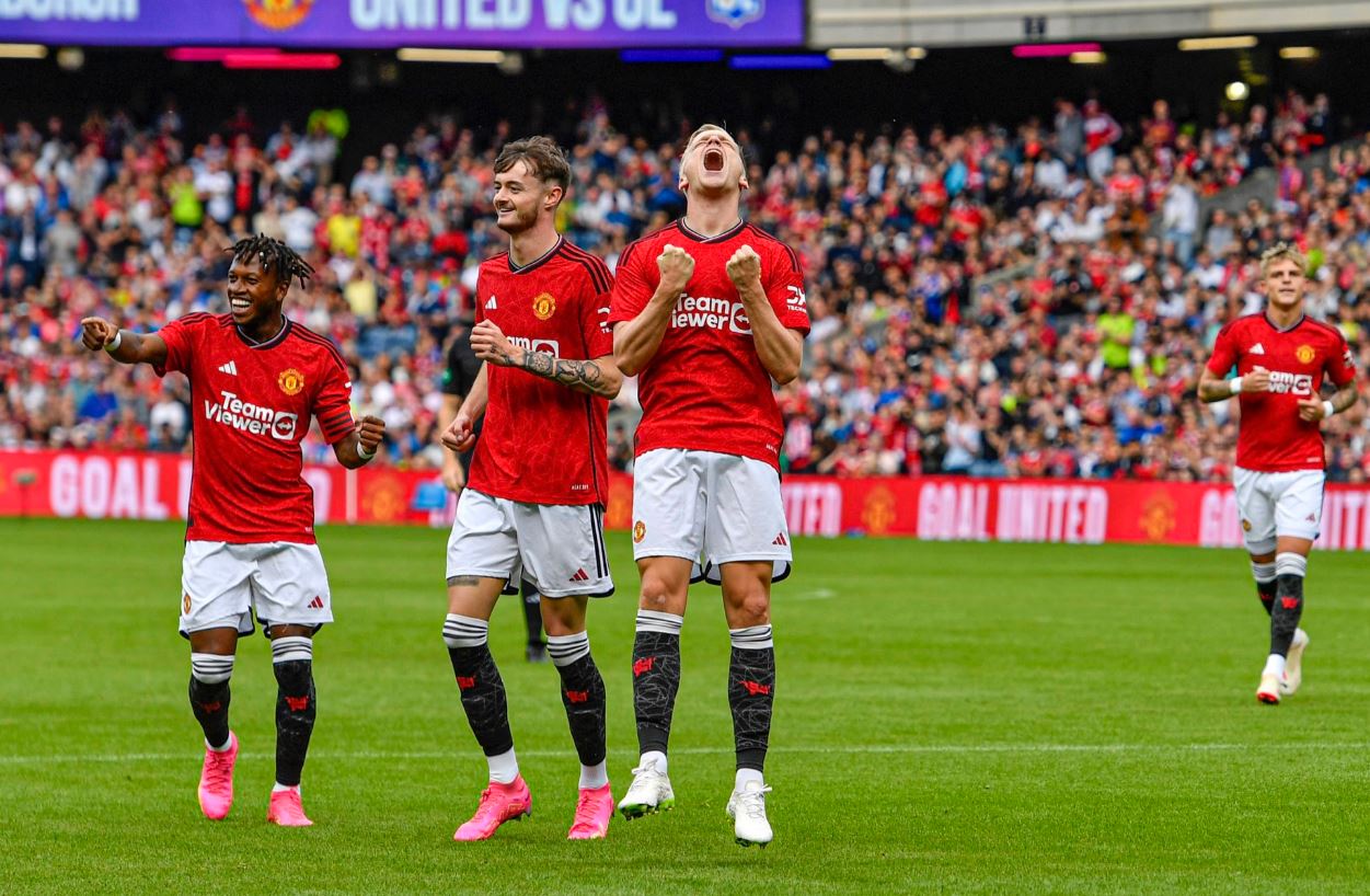 Donny van de Beek Cetak Gol, Manchester United Raih Kemenangan Kedua di Pramusim