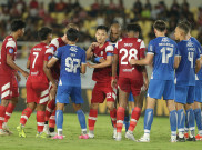 Hasil Liga 1 2024/2025: Persib Juara Paruh Musim Usai Bungkam Persis di Manahan