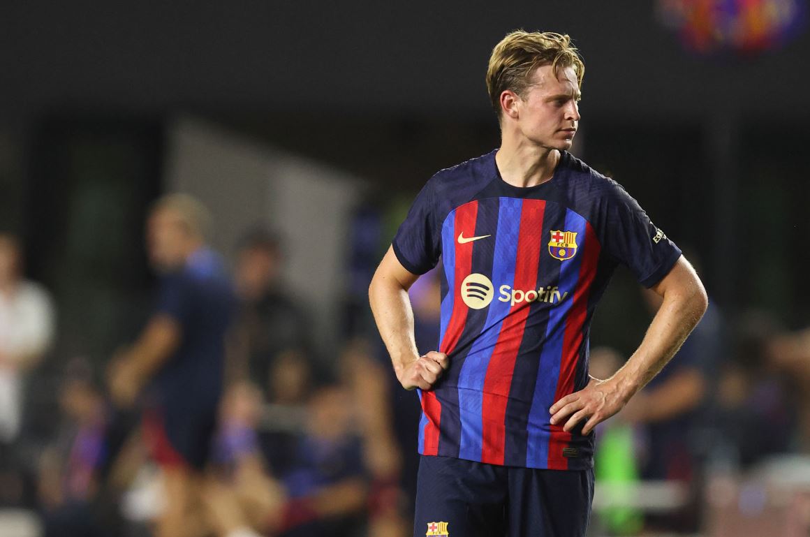 Gaji Bukan Penghambat untuk Frenkie de Jong Bertahan di Barcelona