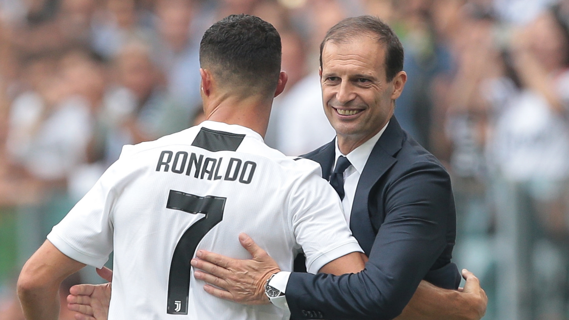 Cara Allegri Bujuk Cristiano Ronaldo Bertahan di Juventus