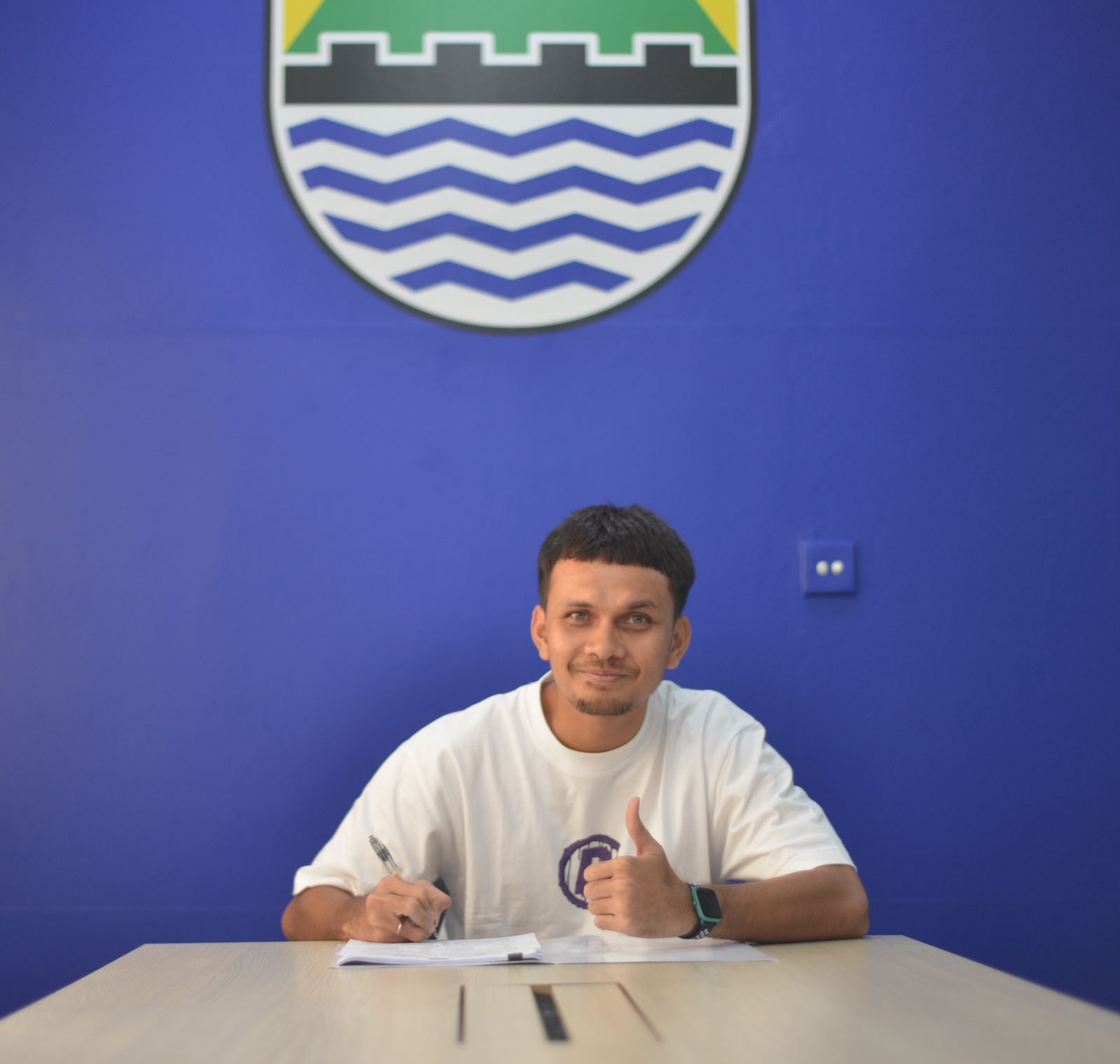 Resmi, Al Hamra Hehanussa Menjadi Pemain Anyar Kedua Persib Bandung