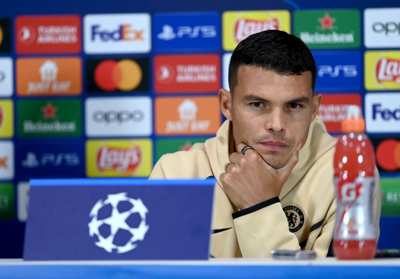 Thiago Silva Tak Tutup Peluang Kembali Perkuat AC Milan