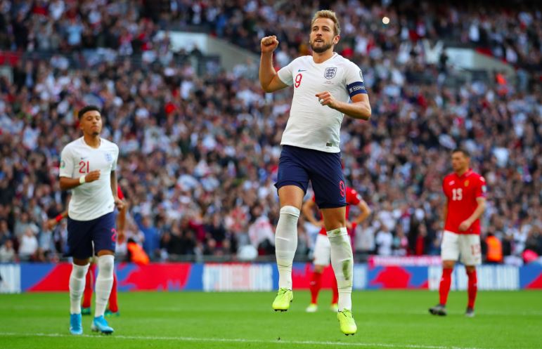Dekati Rekor Gary Lineker, Rasio Gol Harry Kane Lebih Baik dari Wayne Rooney