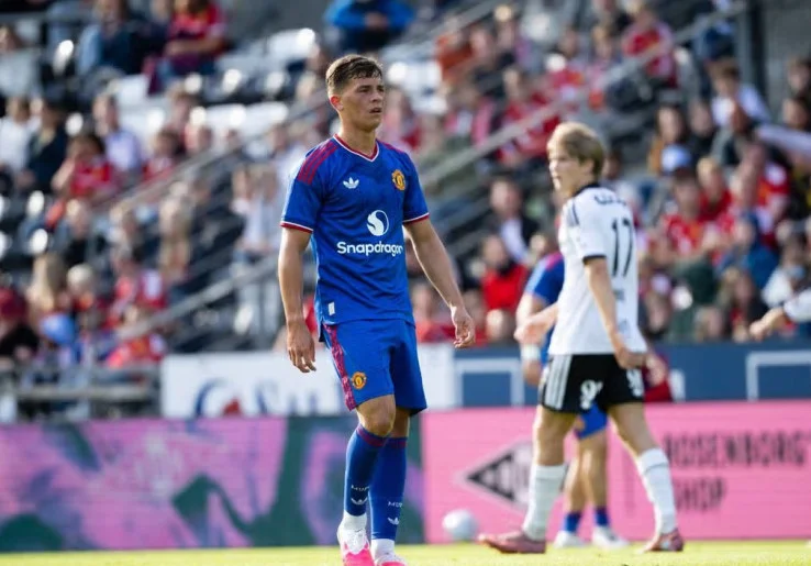 Siapa Shea Lacey? Mengenal Wonderkid Kelahiran Livepool yang Diprediksi Jadi Bintang Besar MU
