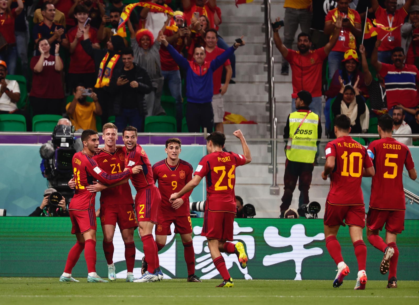 11 Fakta Menarik Usai Spanyol Bantai Kosta Rika