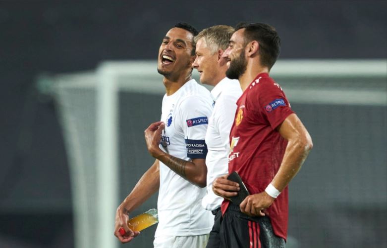 Bercakap dengan Kapten Copenhagen, Solskjaer Akui Bruno Fernandes Marah ketika Digantikan