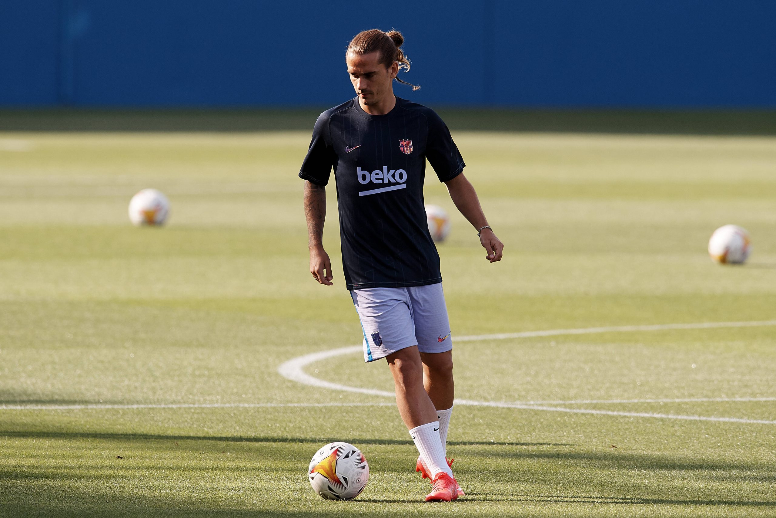 Griezmann yang Tak Dirindukan Ruang Ganti Barcelona