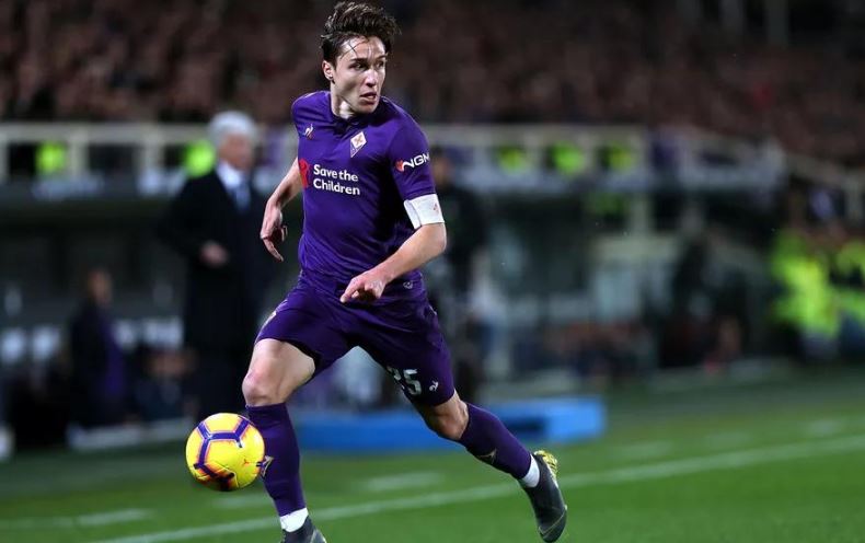 Belajar dari Kasus Penjualan Roberto Baggio, Presiden Fiorentina Enggan Lepas Chiesa