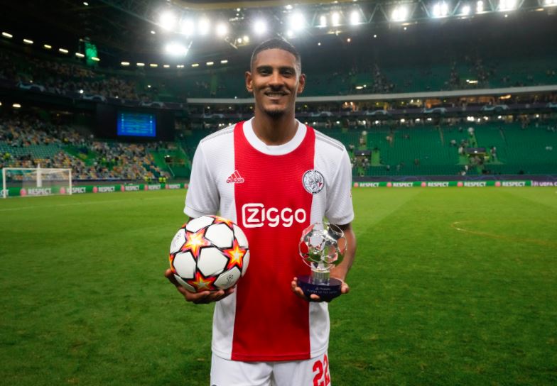 Eks Striker West Ham Torehkan Rekor Liga Champions Setara Marco van Basten