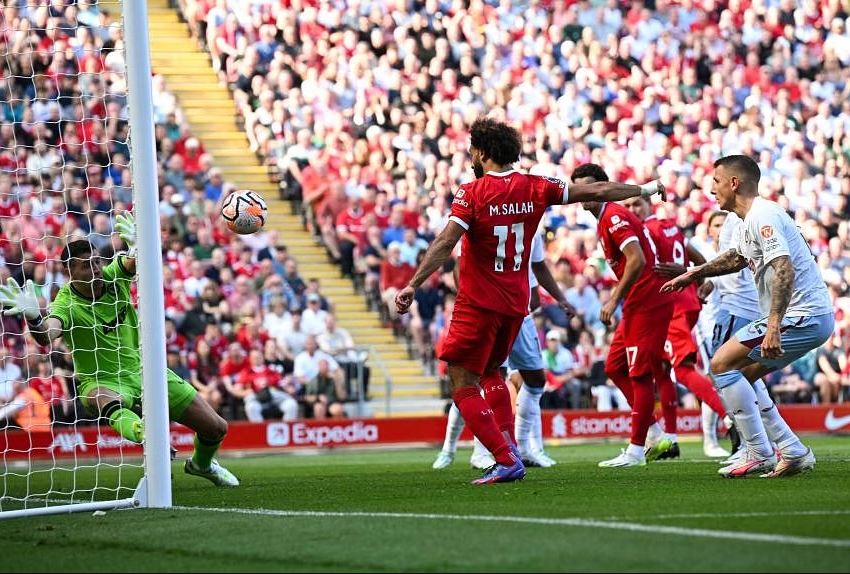 Liverpool 3-0 Aston Villa: The Reds Tak Terkalahkan di 15 Laga Beruntun