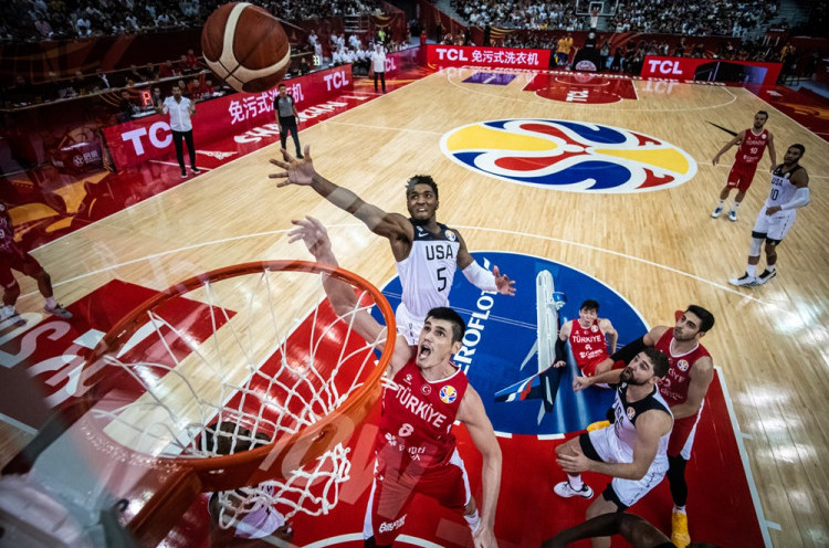 Piala Dunia Basket 2019: AS Menang Setengah Bola, Yunani dan Giannis Terancam