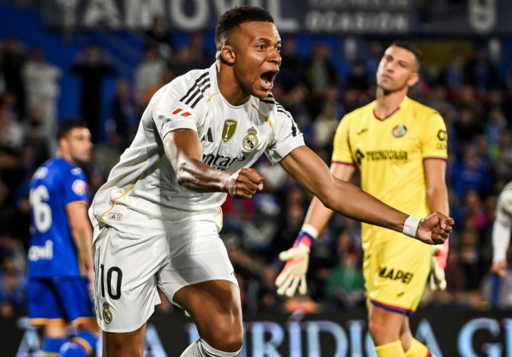 Hasil Pertandingan: Sama-sama Menang, Real Madrid dan AC Milan Naik ke Puncak Klasemen