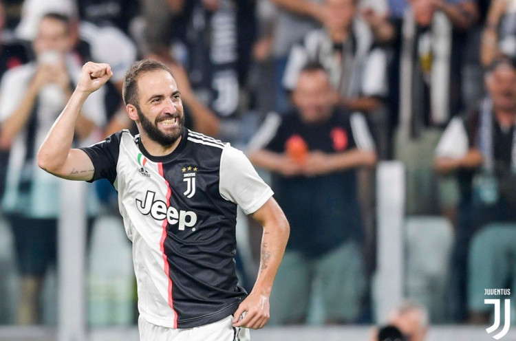Gonzalo Higuain Anggap Duel Juventus Kontra Napoli seperti Bermain Rollercoaster