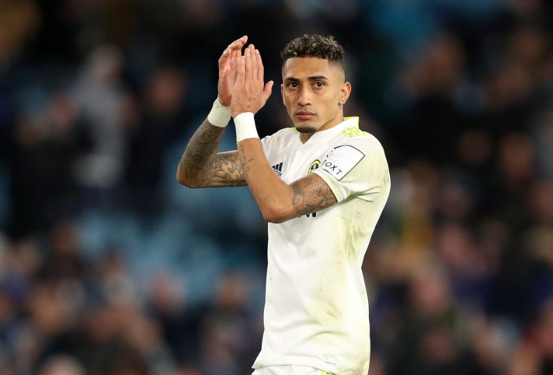 Raphinha Maunya Pindah ke Barcelona, tetapi Leeds Pilih Terima Tawaran Chelsea