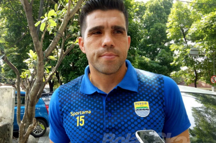Bek Persib Fabiano Beltrame Memilih Menunggu Kabar Liga 1 dari Brasil