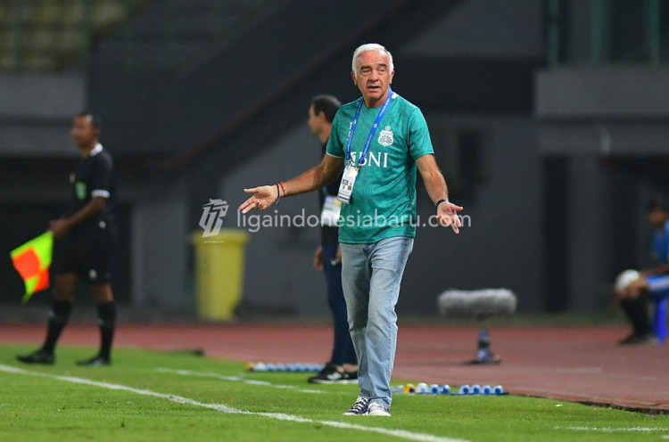 Sumardji Ancam Pecat Mario Gomez, Tiga Laga ke Depan Jadi Penentu