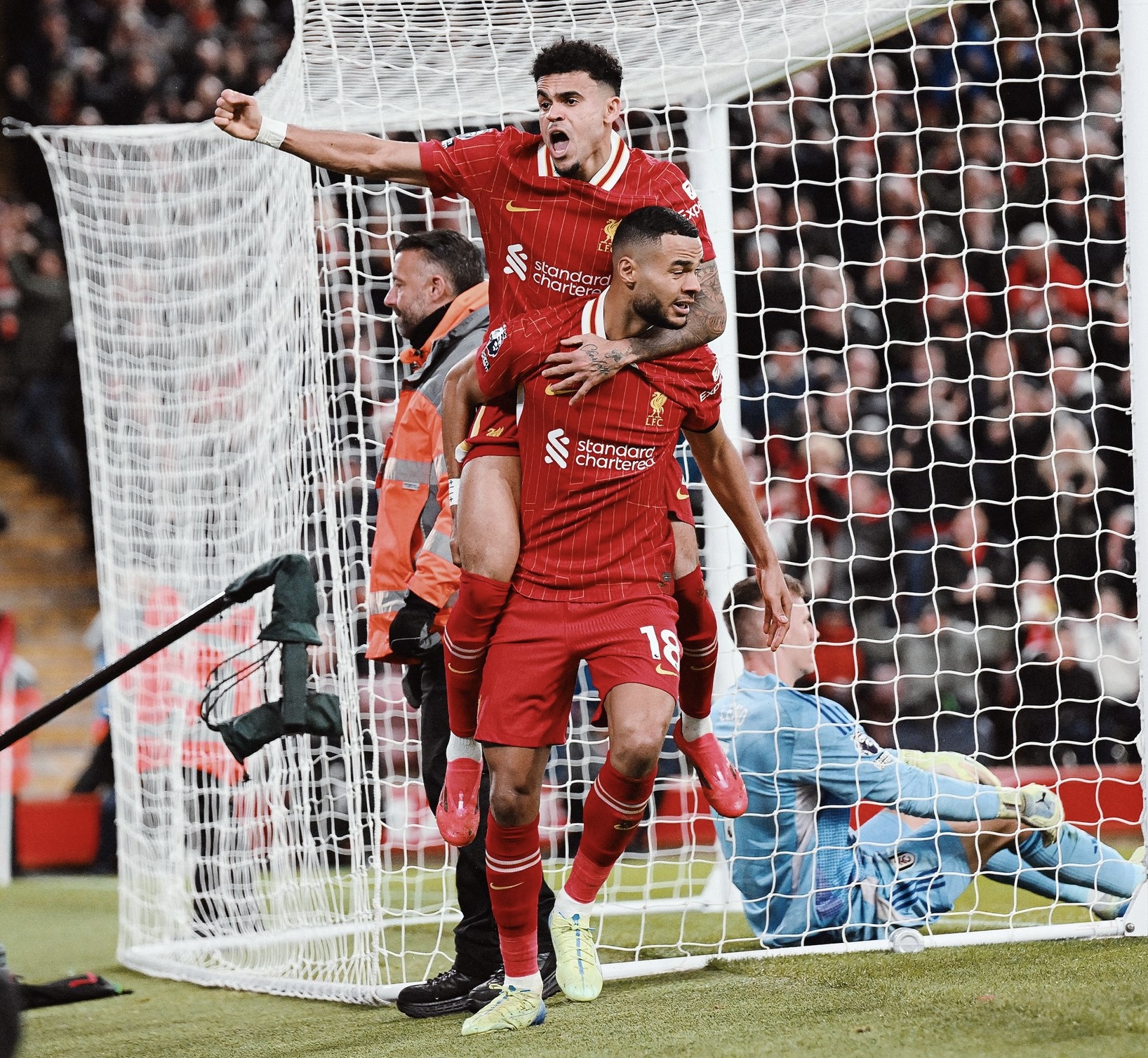 Hasil Premier League: Liverpool Nyaris Kalah di Anfield, Arsenal Imbang Lawan Everton