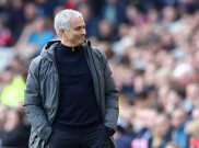Fans Manchester United Buat Chant Untuk Jose Mourinho