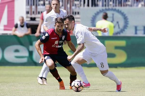 AC Milan Takluk di Markas Cagliari