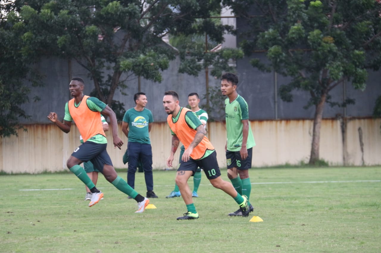 Irfan Jaya Kejar Pemahaman Sama dengan Damian Lizio di Persebaya